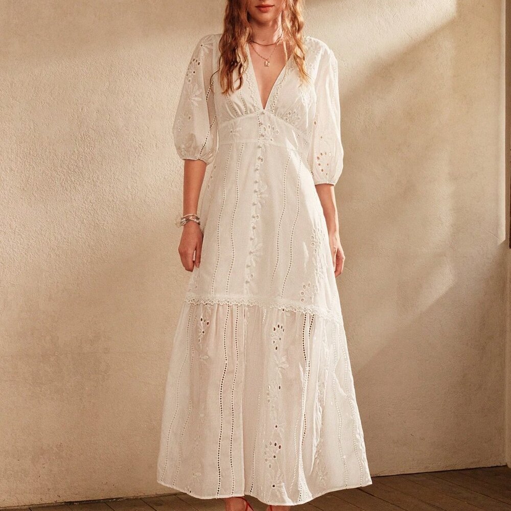 White Elegant Women's V-Neck Slit Lace Floor-Length Maxi Dress - Picture 9 of 10